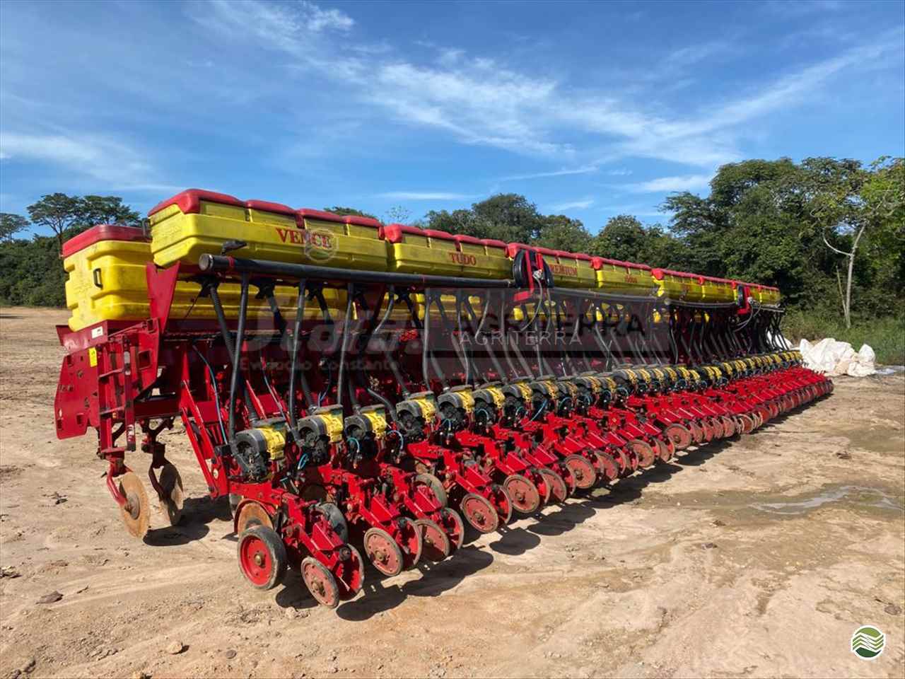 PLANTADEIRA VENCE TUDO PREMIUM 16000 Agriterra Concessionária Stara - Lucas do Rio Verde LUCAS DO RIO VERDE MATO GROSSO MT